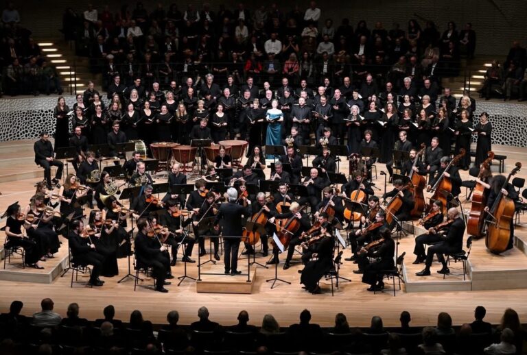 Orchestra Leonore © Carsten Peter Schulze